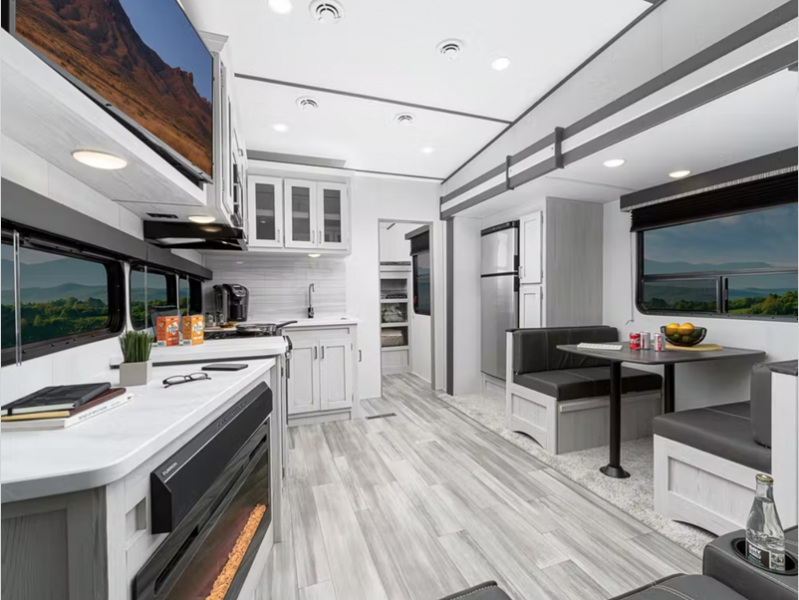 Keystone RV Sprinter Fifth Wheel kitchen and dinette